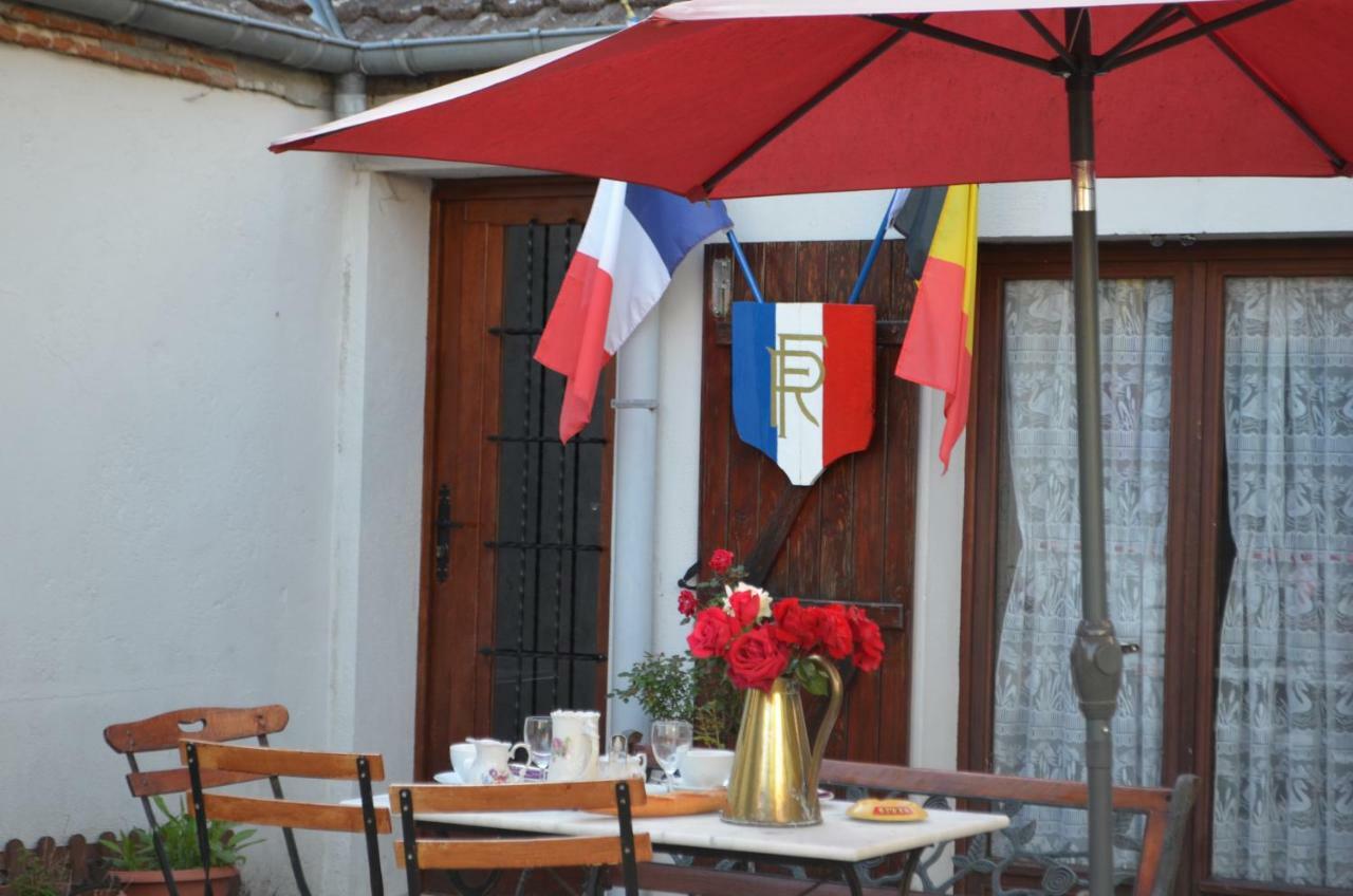 Maison D'Autrefois Mareau-aux-Prés Esterno foto